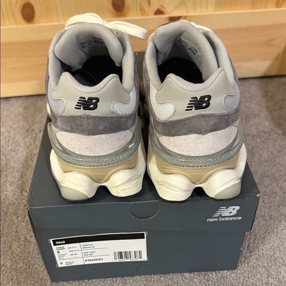 New Balance 9060 - Picture 5 of 6